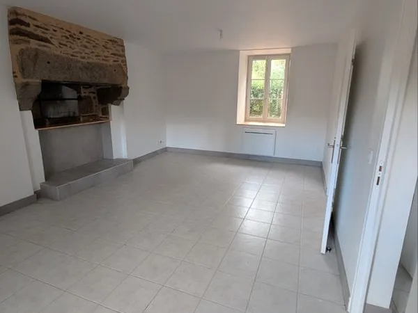 Maison 3 chambres avec jardinet et garage