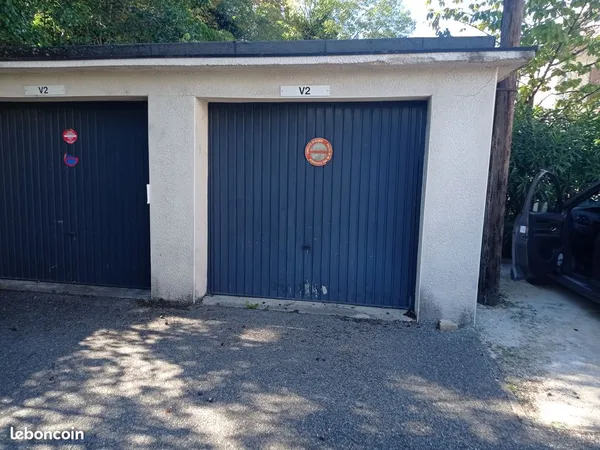 Garage à louer