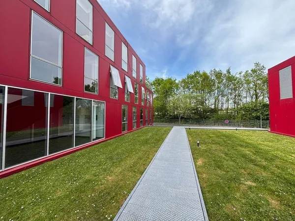 Bureaux 284 m²