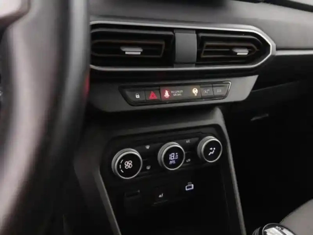 Dacia Sandero 1.0 eco-g 100ch stepway extreme + — photo 15