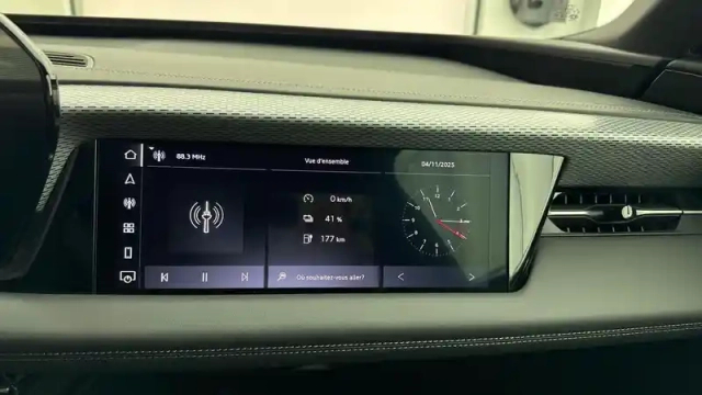 Audi A6 e-tron avant performance 367 ch 100 kwh — photo 13