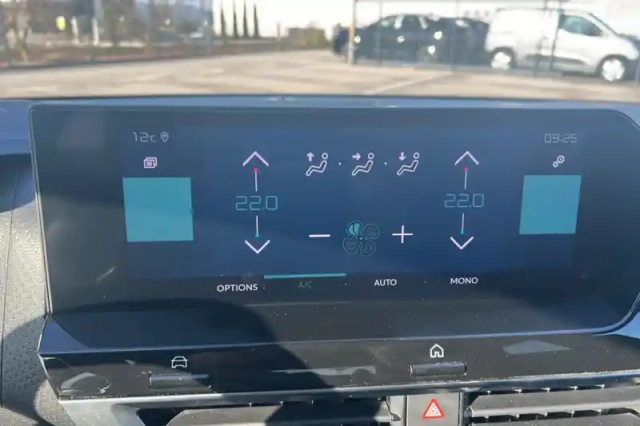Citroën C4 e- 136 ch automatique — photo 34