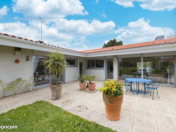 Maison 6 pièces 163 m²