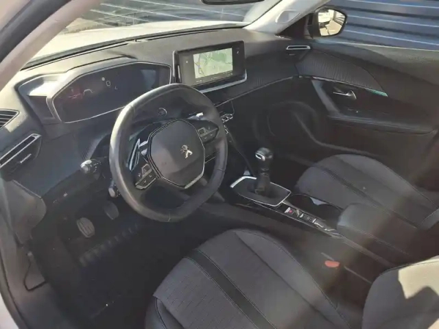 Peugeot 2008 puretech 130 s&amp;s bvm6 — photo 60