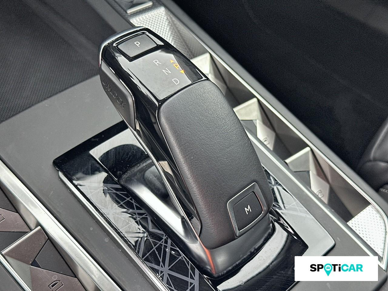 Ds Ds 3 crossback puretech 130ch louvre automatique — photo 14