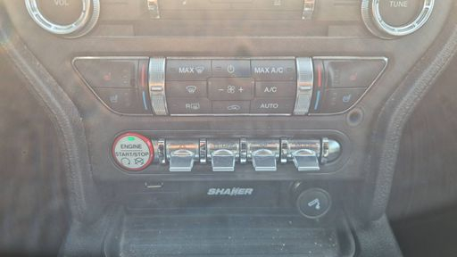 Ford Mustang 5.0 V8 421 - Gt Fastback – 2016 – 130115 km – Essence – Boîte Manuelle — photo 26