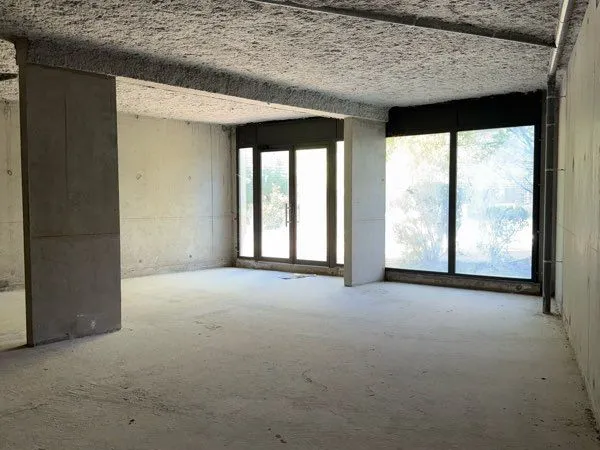 Local à louer 147 m2 - Caveirac