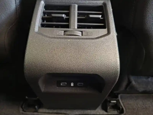 Renault Megane e-tech ev60 220 ch super charge — photo 26