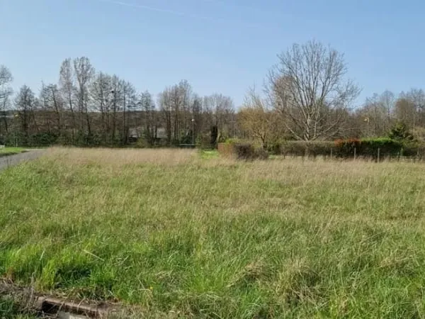Terrain 680 m²