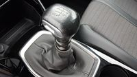Peugeot 2008 1.2 PureTech 100ch S&S Allure Pack — photo 14