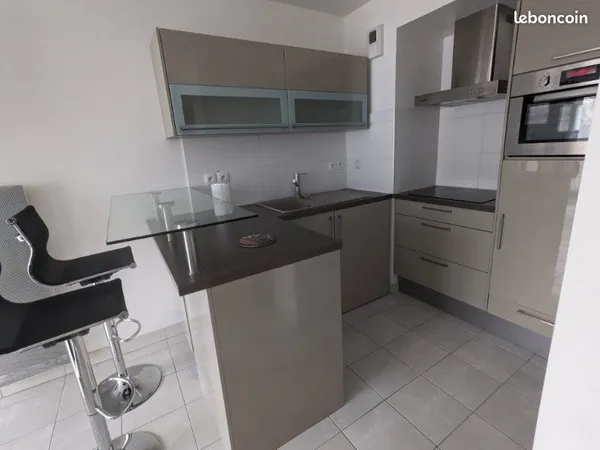 Loue appartement meublé 35m2