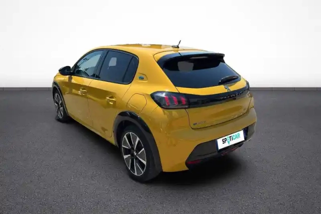 Peugeot 208 electrique 50 kwh 136ch — photo 4