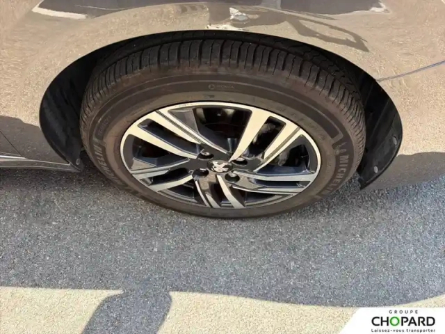 Peugeot 208 puretech 100 s&amp;s eat8 — photo 12