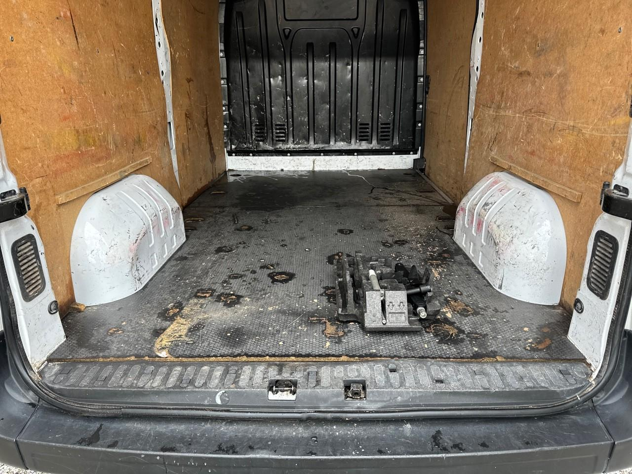 Renault Master fgn l2h2 3.3t 2.3 dci 110 e6 grand confort — photo 6