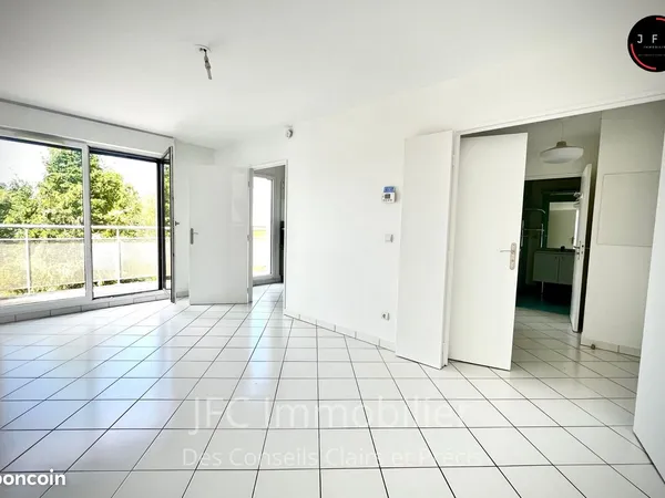 🏠 T2 récent avec Balcon et parking - Avenue Jean Jaurès - Ile Saint-Denis 🏠
