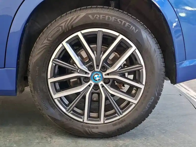 Bmw X1 xdrive 25e 245ch dkg7 — photo 9