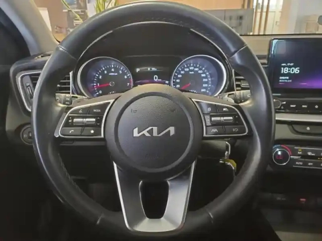 Kia Ceed 1.5 t-gdi 160ch active dct7 — photo 16