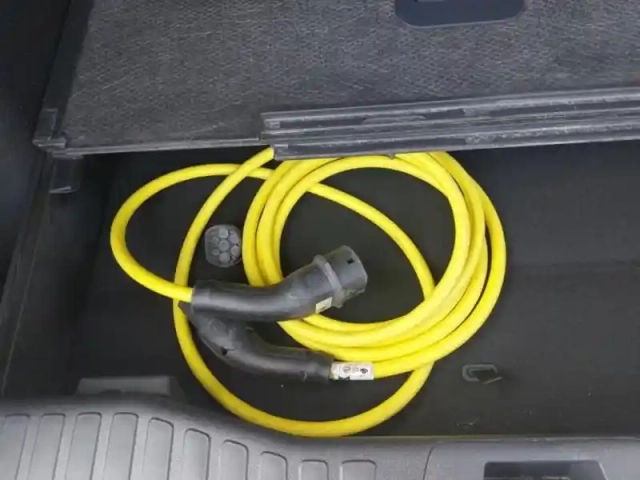 Ford Explorer 286ch extended range 77kwh rwd — photo 10