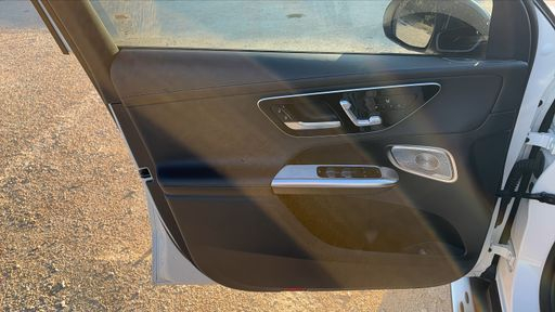 Mercedes Classe GLC 300 de 333 EQ Power 4Matic 9G-Tronic - AMG Line – 2023 – 39085 km – Hybride rechargeable – Boîte Automatique — photo 65