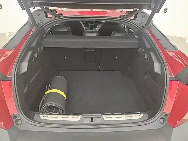 Peugeot 408 puretech 130 ch s&amp;s eat8 — photo 32
