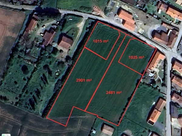 Terrain 1015 m²