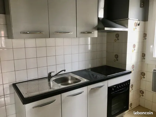 Loue T2 meublé au centre de Castillon en Couserans