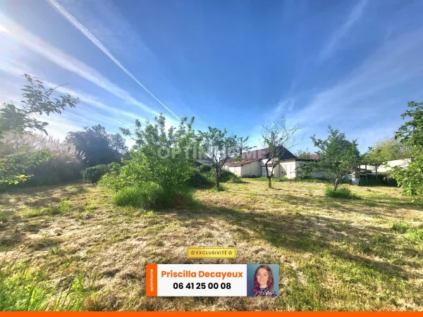 Maison- 134m² - 3 chambres - garage/dépendances - terrain - 82 000€
