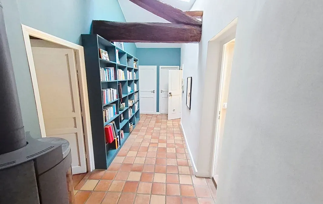 Photo 6