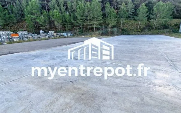 Terrain 3000 m²