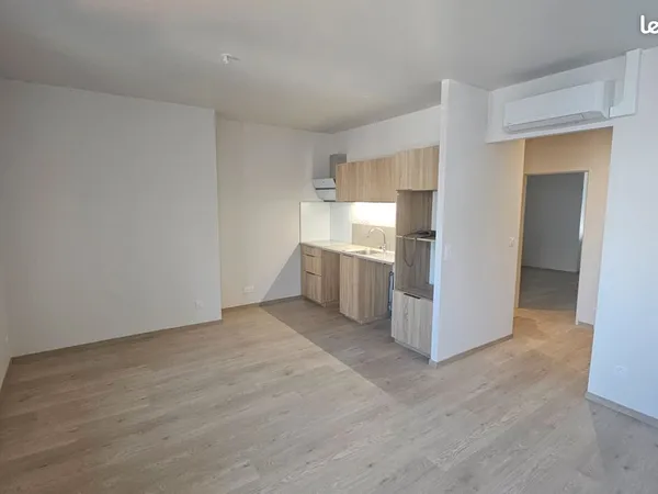 Très bel appartement 3 pièces, 60 m2avec Clim et parking en centre ville