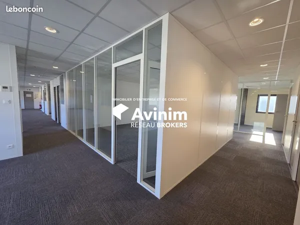 Bureaux 447 m² Annecy