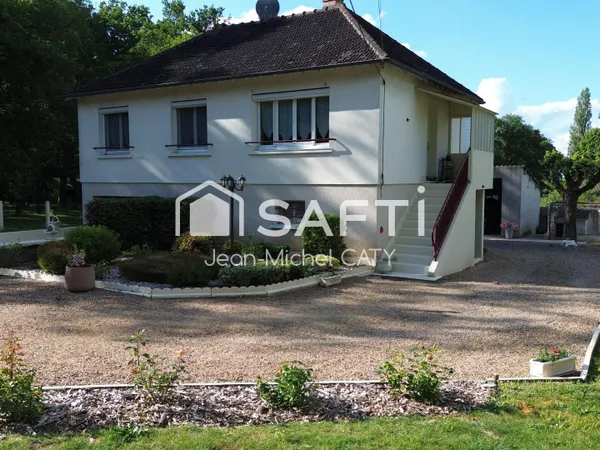 TRACY SUR LOIRE, maison de 77 m² sur sous-sol avec un terrain de 1963 m².