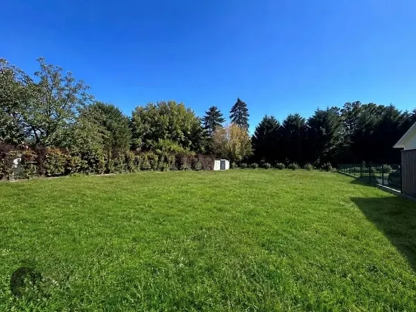 Terrain 423 m²