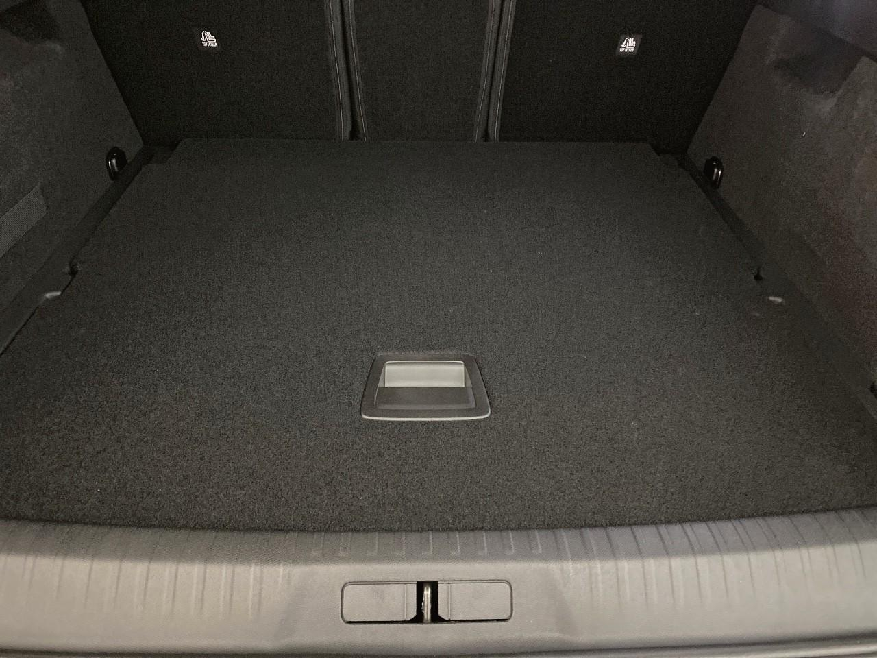 Peugeot 3008 hybrid 145 e-dcs6 gt — photo 6