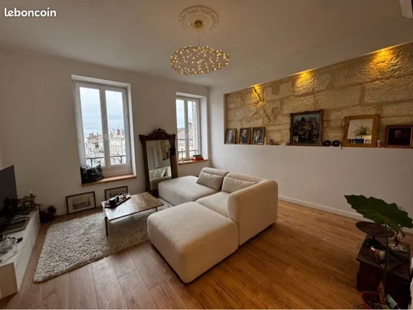Superbe T2 lumineux de 38 m² - Dernier étage