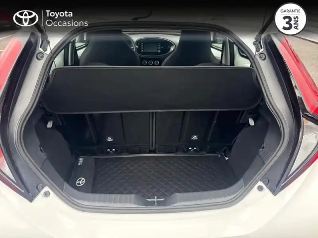 Toyota Aygo X 1.0 vvt-i 72ch dynamic — photo 10