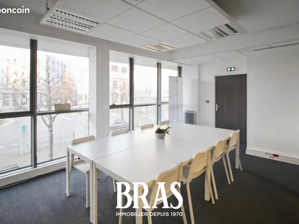 Bureaux 188 m²