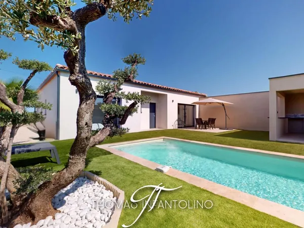 EN EXCLUSIVITE - PLAIN PIED - 3 CHAMBRES - 1 SUITE PARENTALE - SALLE DE BAIN - SALLE D'EAU - PISCINE