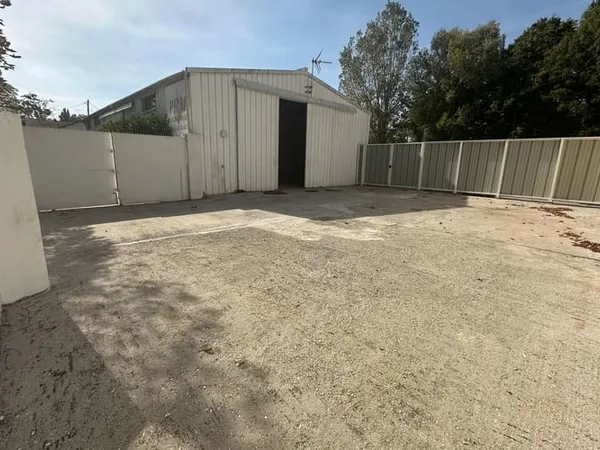 Local commercial 98 m²
