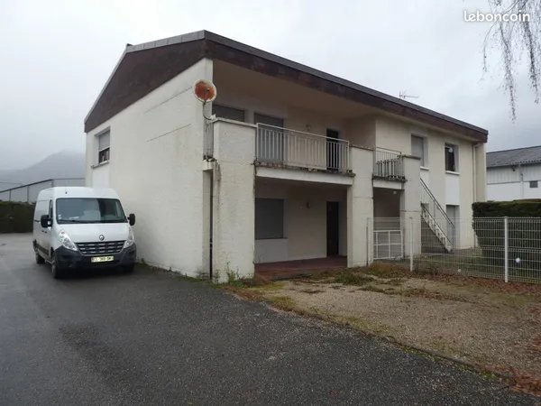 Location bureaux 160 m²
