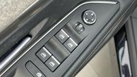 Peugeot 3008 HYBRID4 300ch GT e-EAT8 — photo 19