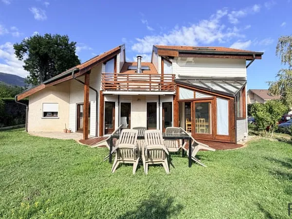 VILLA INDIVIDUELLE 4 CHAMBRES + STUDIO