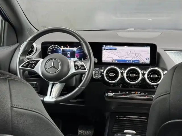 Mercedes Gla 200 d progressive line — photo 3