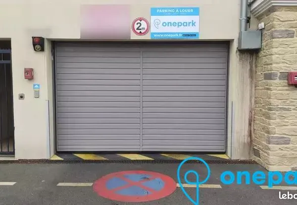 Parking/box 12 m² PONTOISE