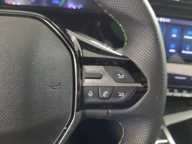 Peugeot 308 hybrid 145 e-dcs6 — photo 18