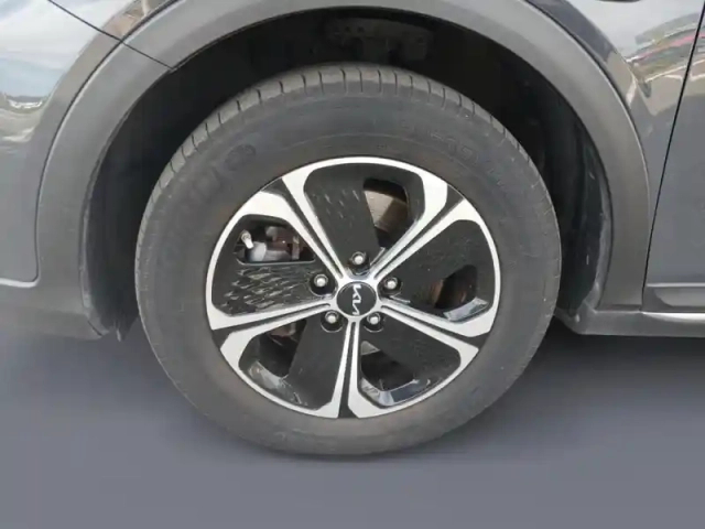 Kia Xceed 1.6 gdi 141ch phev active dct6 — photo 9