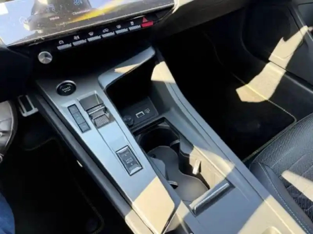 Peugeot 308 sw hybrid 145 e-dcs6 — photo 62