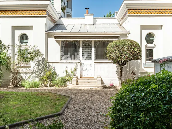 Maison à vendre de 3 pièces de 60 m² avec 2 cabanons