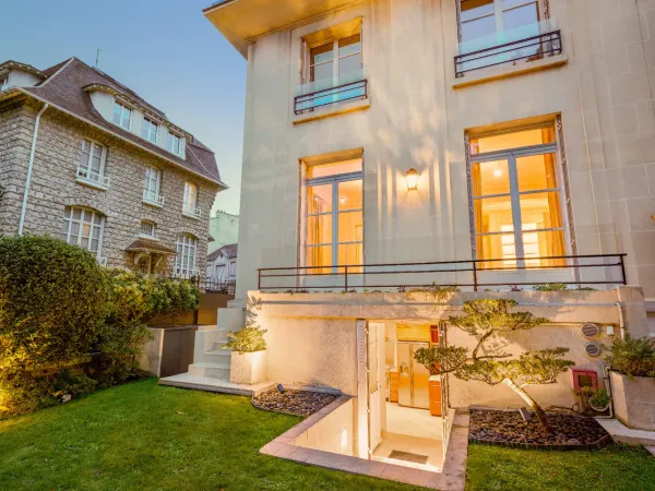 Hôtel particulier avec jardin, terrasse et espace bien-être - Neuilly-sur-Seine Saussaye/Perronet