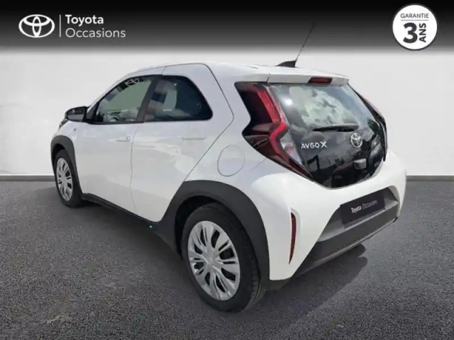 Toyota Aygo X 1.0 vvt-i 72ch dynamic my24 — photo 2